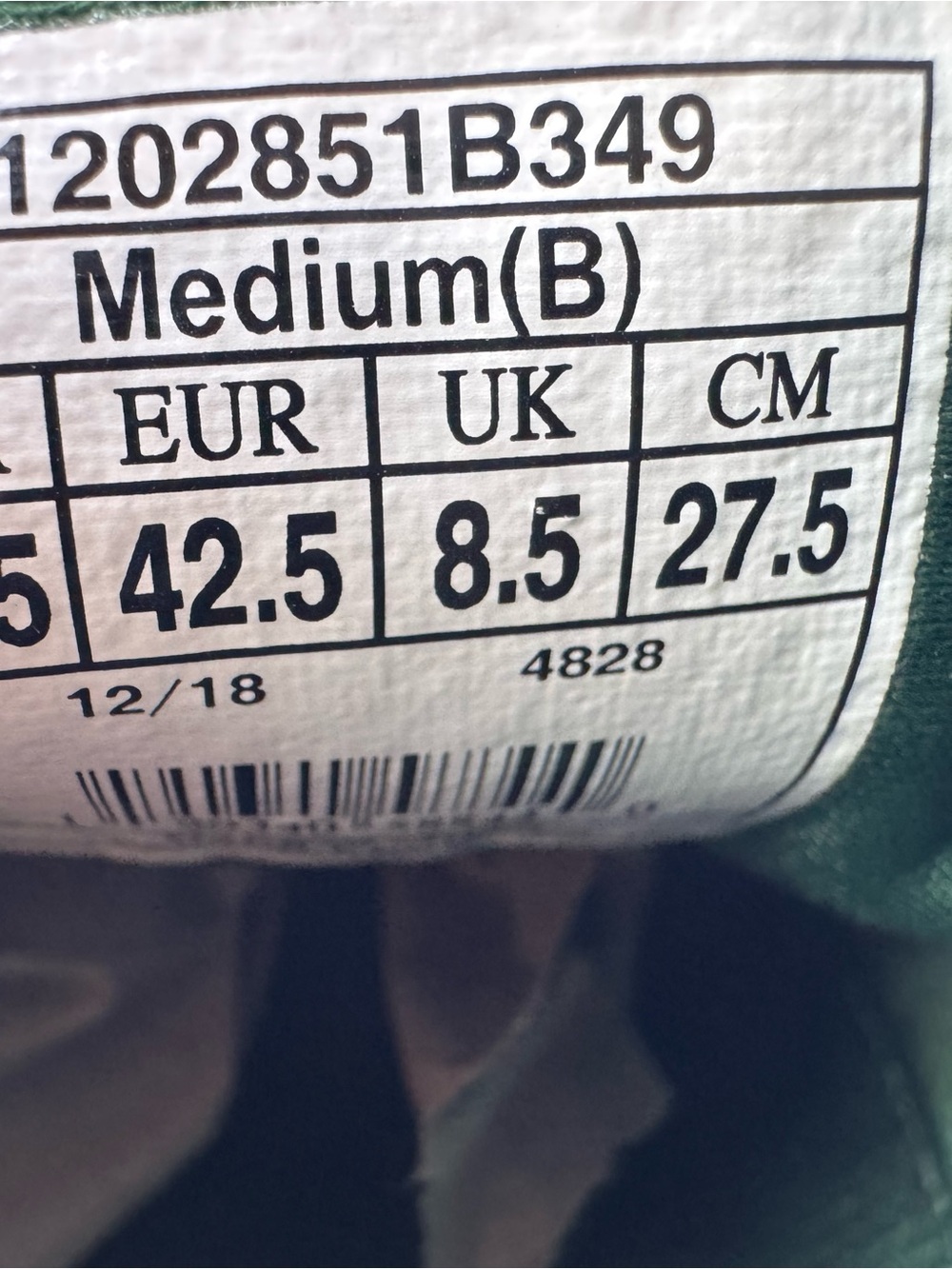 Brooks Green Shamrock-Print Running Shoes with Metallic Gold Accents - Picture 13 of 13